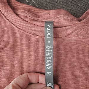 Vuori womens medium top